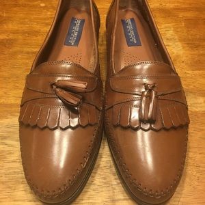Georgio Brutini le globe loafers:13 tassels